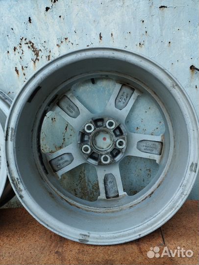 Продам литые диски r16