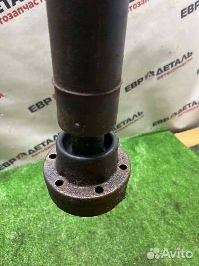 Карданный вал задний Cadillac Srx внедорожник 4.6