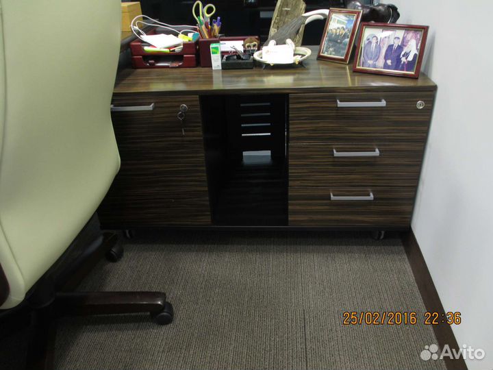 Кабинет руководителя (TAO) стол+две тумбы
