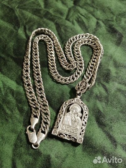 Цепь с иконой