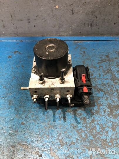 Блок ABS Volkswagen Polo 5 6R