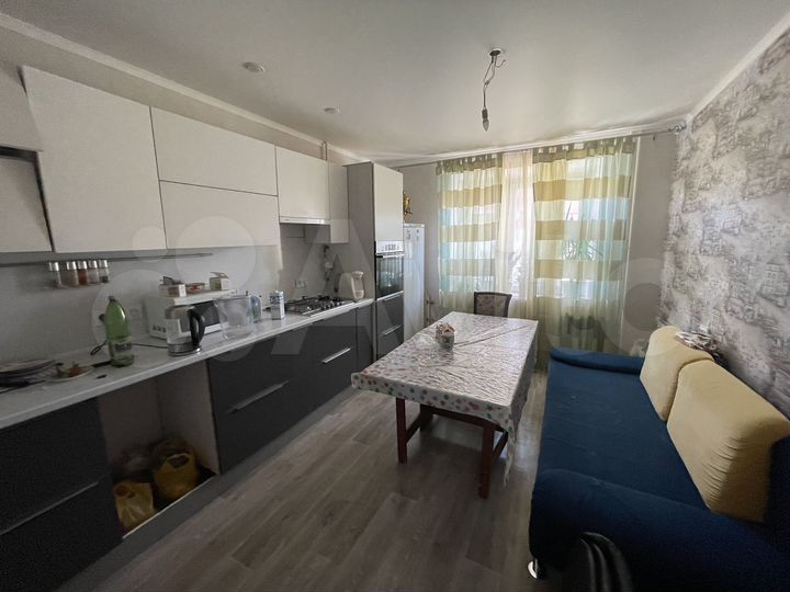 2-к. квартира, 79,6 м², 2/9 эт.