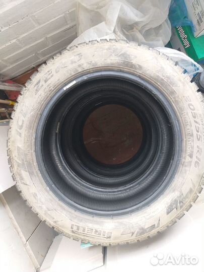 Pirelli Ice Zero 205/55 R16 94T