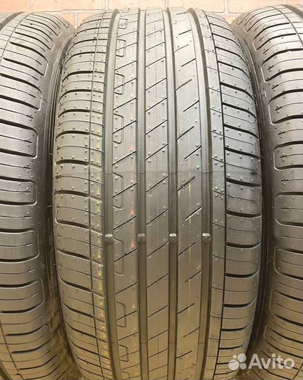 Goodyear EfficientGrip Performance 215/55 R17 94V