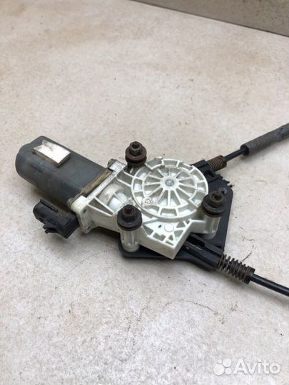 Стеклоподъемник задний правый Chrysler Sebring JR