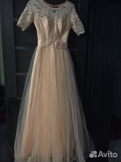 Вечернее платье