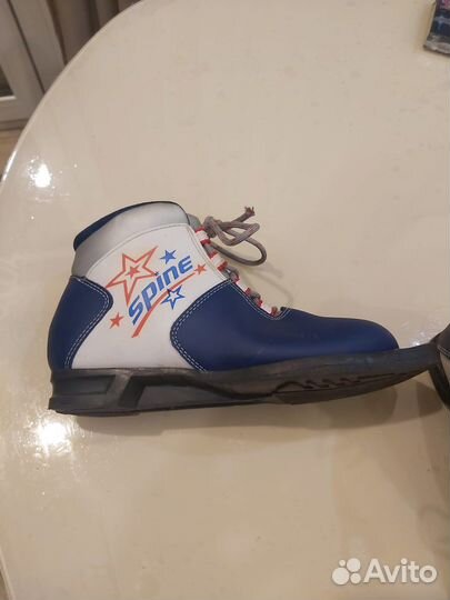 Лыжные ботинки