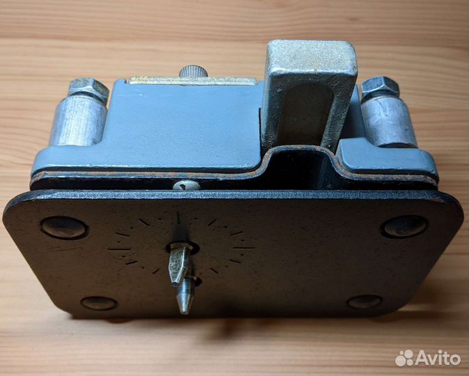 Гаражный замок с ключами