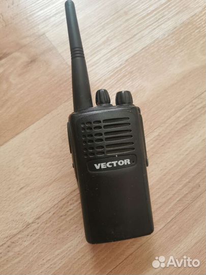 Рация vector vt 44