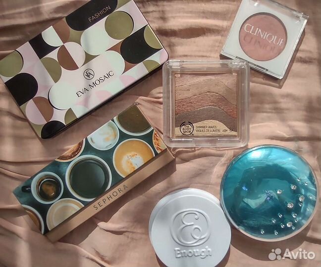 Тени, пудра, румяна, бронзер