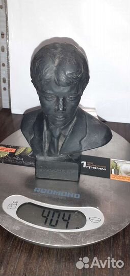 Бюст есенин