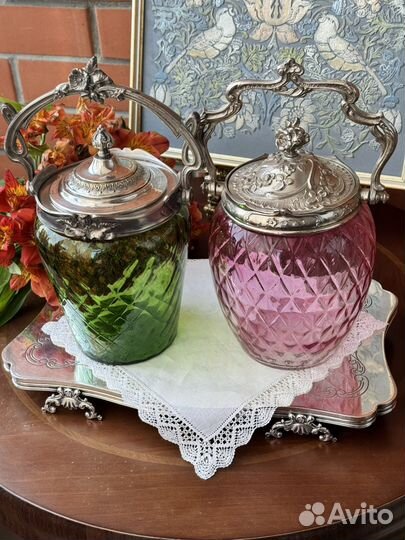 Антикварная бисквитница Франция