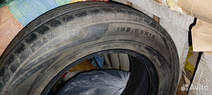 Viatti Strada Asimmetrico 195/65 R15