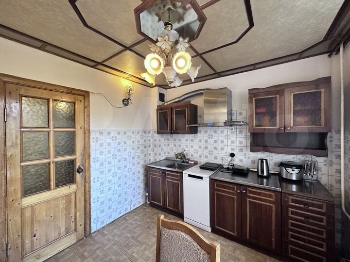 3-к. квартира, 72 м², 4/10 эт.