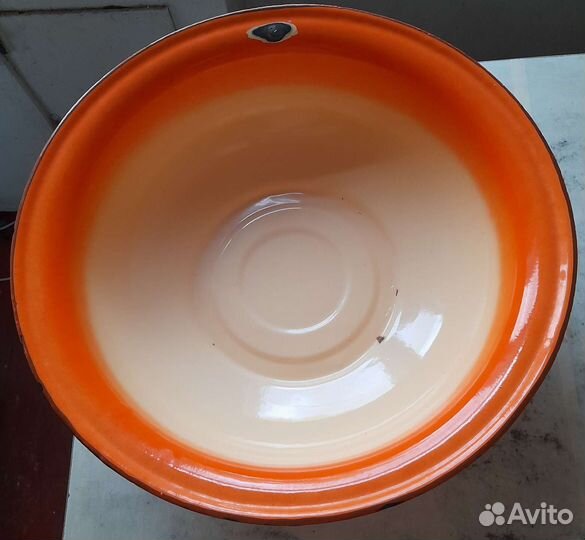 Таз эмалированный бу