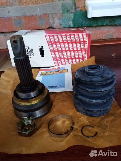 Шруз наружный на митсубиси ланцер 1991 года