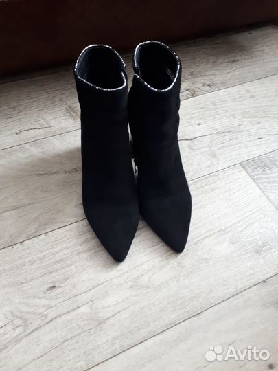 Ботинки женские