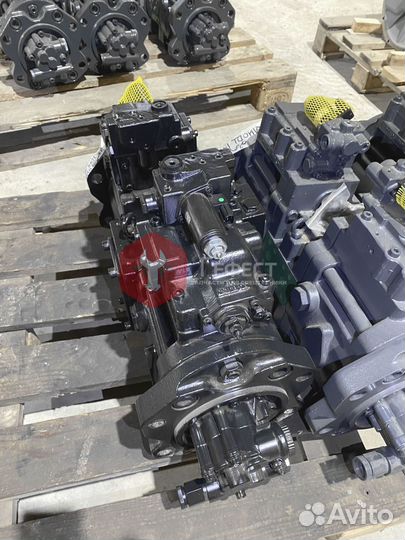 Основной насос Kobelco SK350-8