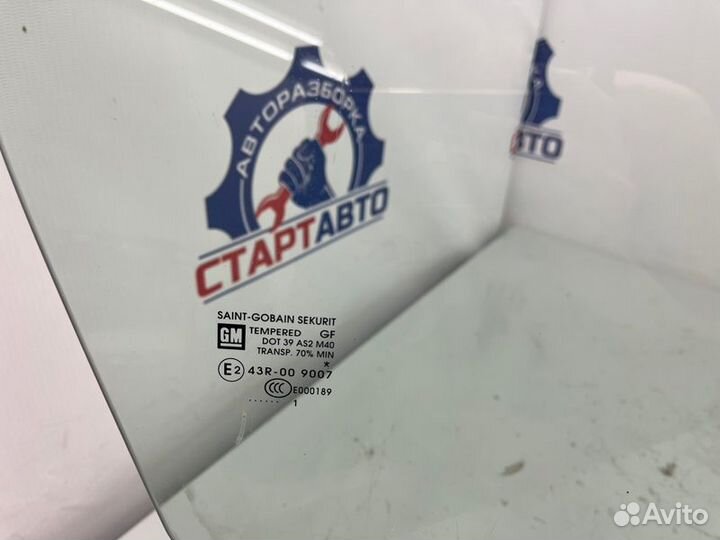 Стекло двери переднее правое Opel Corsa D A14XER