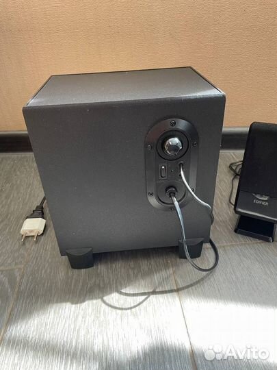 Колонки Jedifier R101V