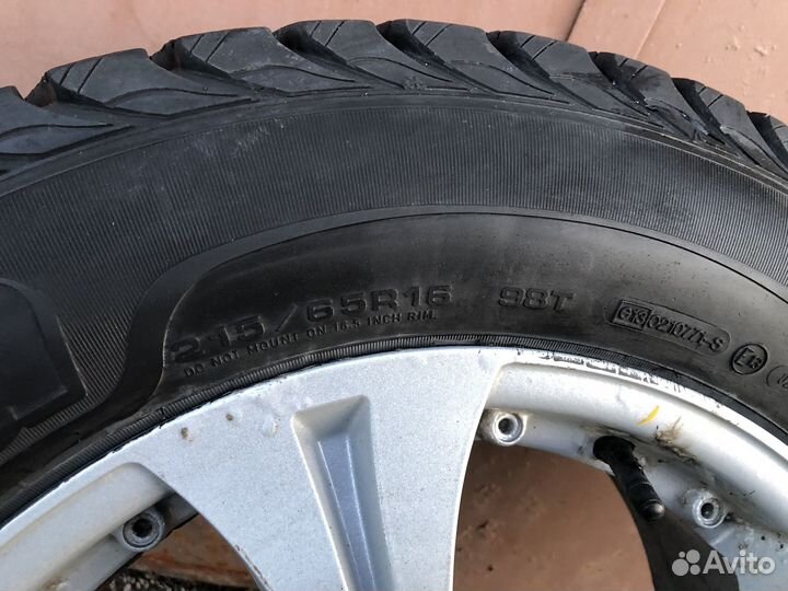 Sava Eskimo Stud 215/65 R16 98T