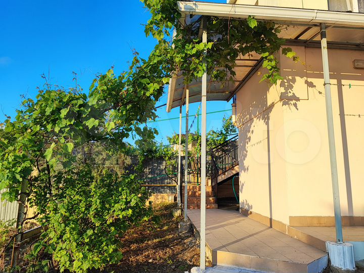 Дом 178 м² на участке 10 сот.