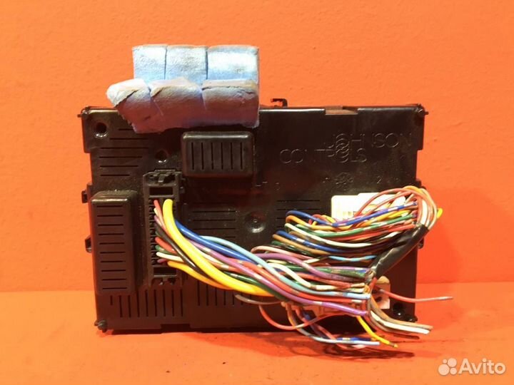 Блок комфорта Nissan Tiida C11 седан HR16DE 1.6L