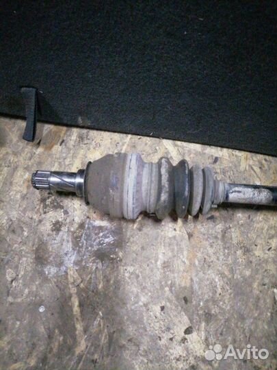 Привод передний левый Opel Astra H Z16XER 2010