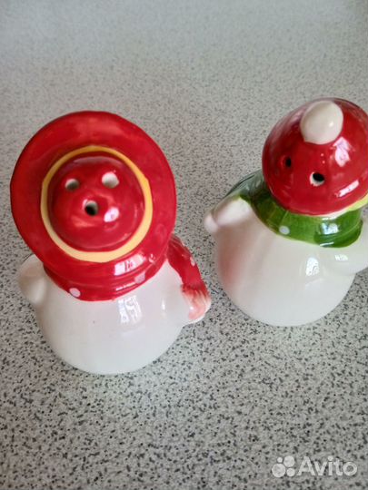 Солонка и перечница. Набор для специй