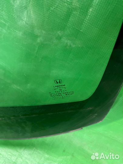 Стекло лобовое Honda Vezel RV6 2022