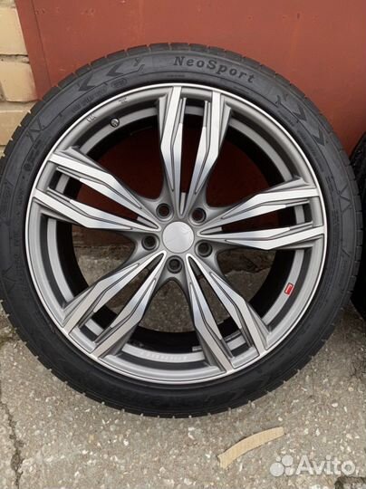 R20 Neolin Mozzo STX 245/45, PCD 5x114.3 DIA 73.1