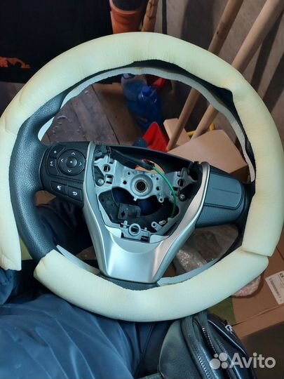 Руль Toyota Voxy Noah Esquire R80
