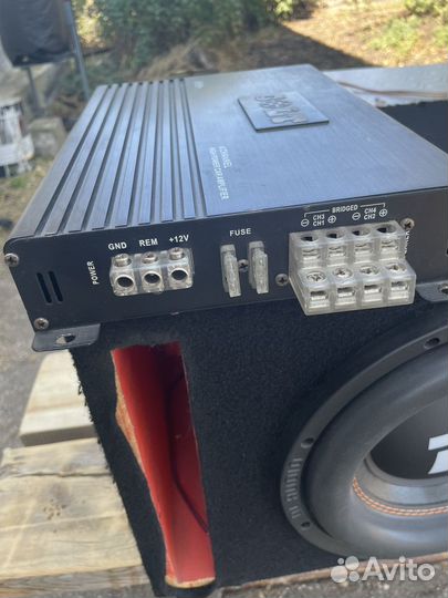 Сабвуфер с уселком