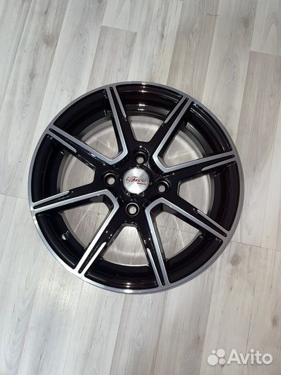 Новые литые диски r14 4x100