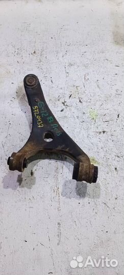 Рычаг задний верхний левый 20252FG010
