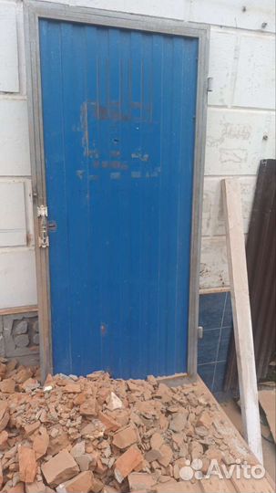 Металлическая дверь бу