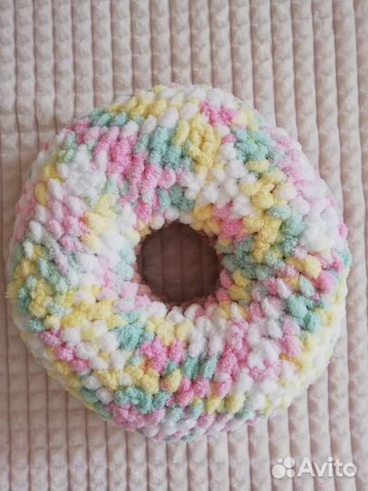 Подушка пончик