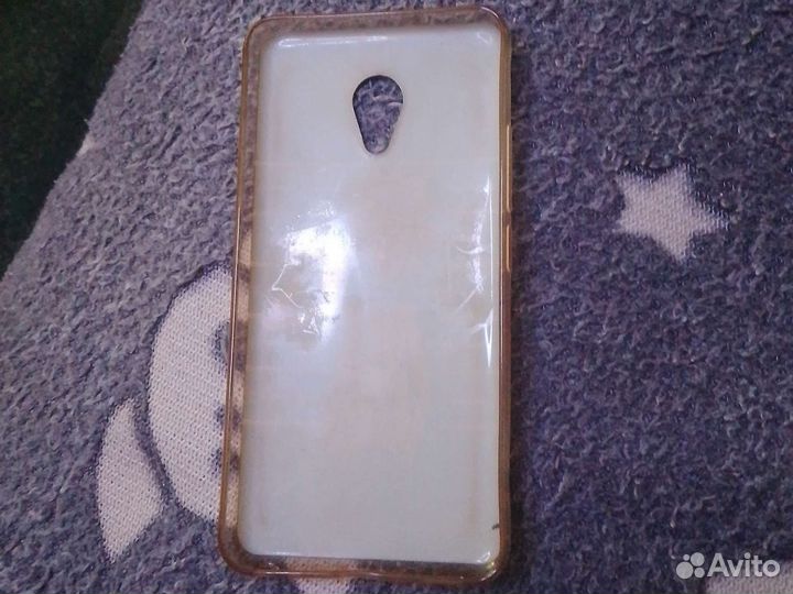 Продам чехол на телефон meizu M5