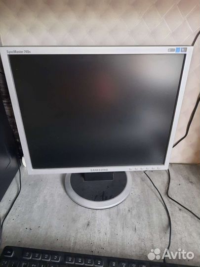 Монитор Samsung 75гц