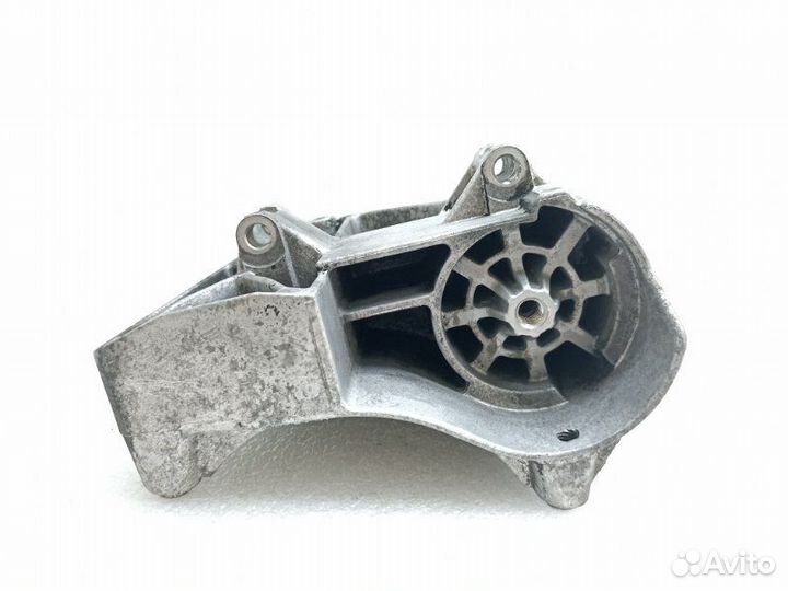 Кронштейн компрессора кондиционера Bmw 5-Series