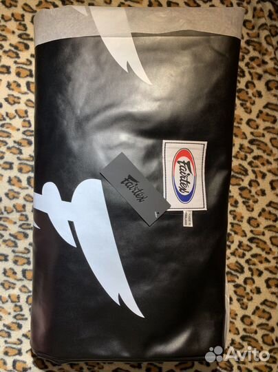 Боксерский мешок HB6 Fairtex black