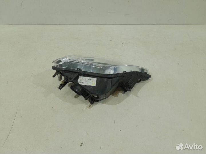 Фара левая LADA Largus 2011