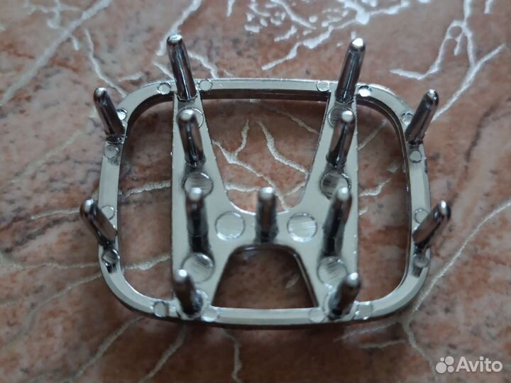 Эмблема на руль honda