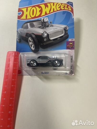 Новая коллекционная машинка хотвилс Hotwheels