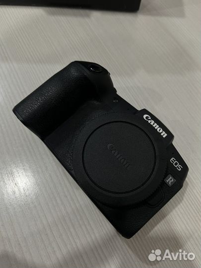 Фотоаппарат Canon rp
