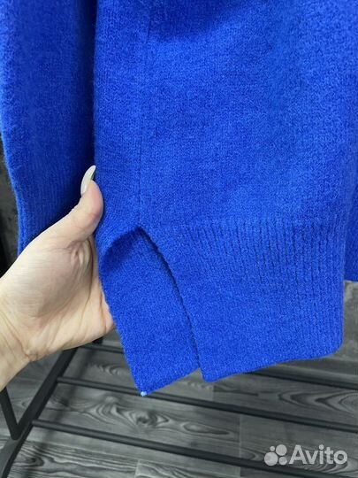 Свитер женский