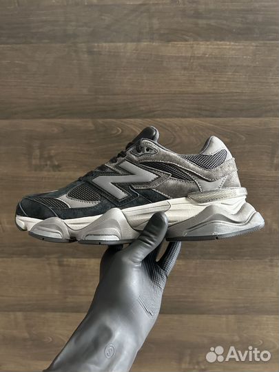 New Balance 9060 dark grey
