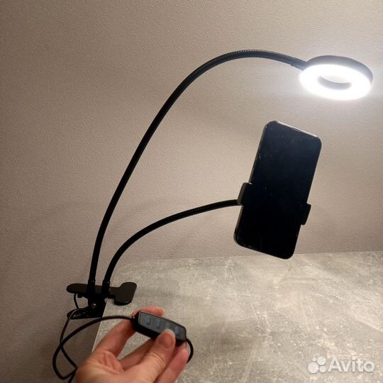 Штатив настольный для телефона. Кольцевая лампа