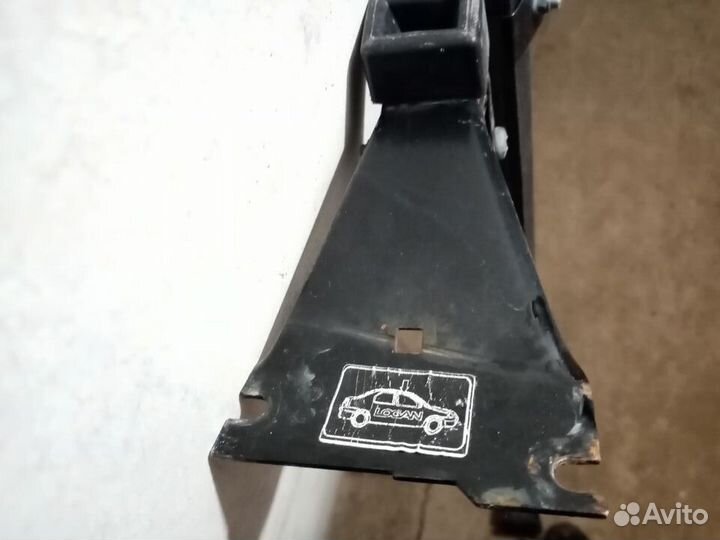 Рейлинги Renault Logan 1