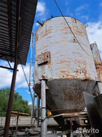 Емкость для цемента